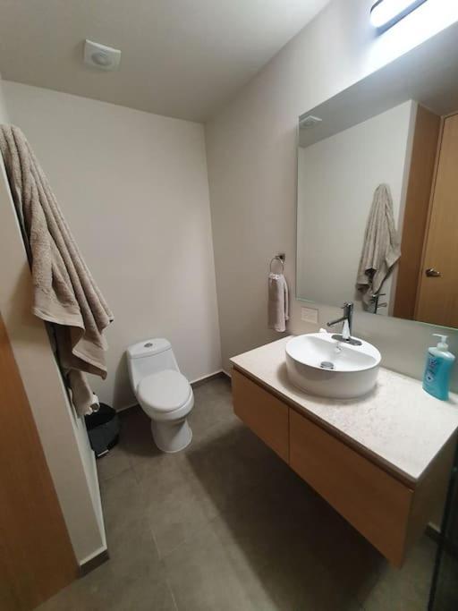 Hermoso Apartamento Nuevo Ubicado En Zona Centrica Guadalajara Exteriör bild